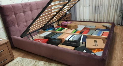 Перетяжка изголовья кровати. Преображенская площадь