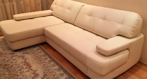 Обивка углового дивана.  Преображенская площадь